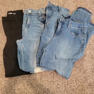 Women's Jeans 4 Pairs